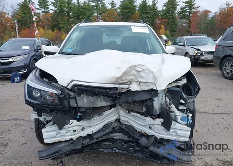 2021 Subaru Forester Premium z USA, uszkodzony, nr VIN JF2SKAJC4MH486953